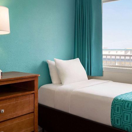 Howard Johnson By Wyndham Ocean City Oceanfront Exteriör bild