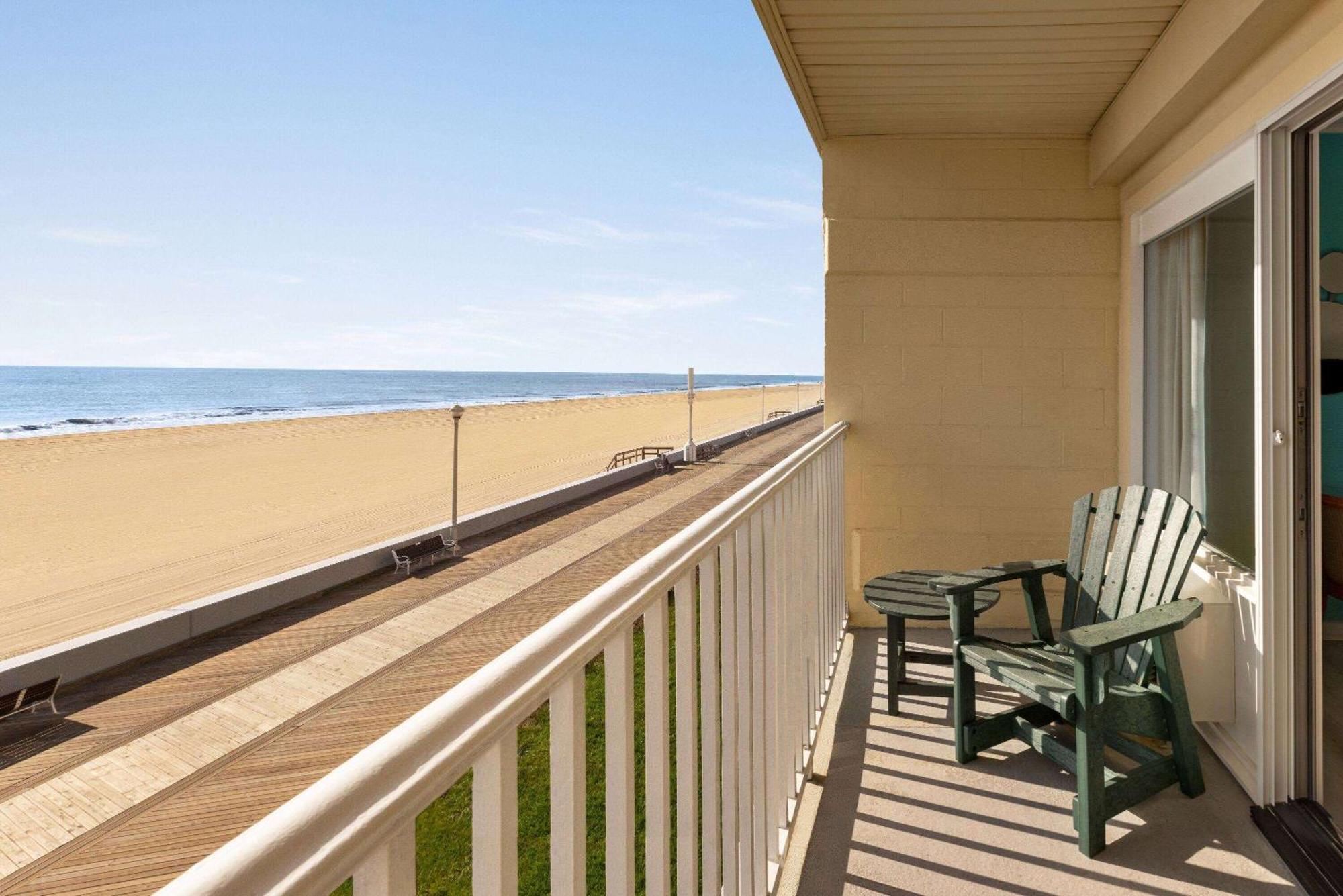 Howard Johnson By Wyndham Ocean City Oceanfront Exteriör bild
