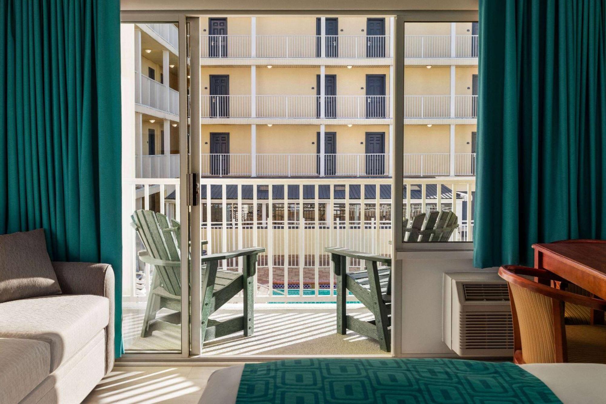 Howard Johnson By Wyndham Ocean City Oceanfront Exteriör bild