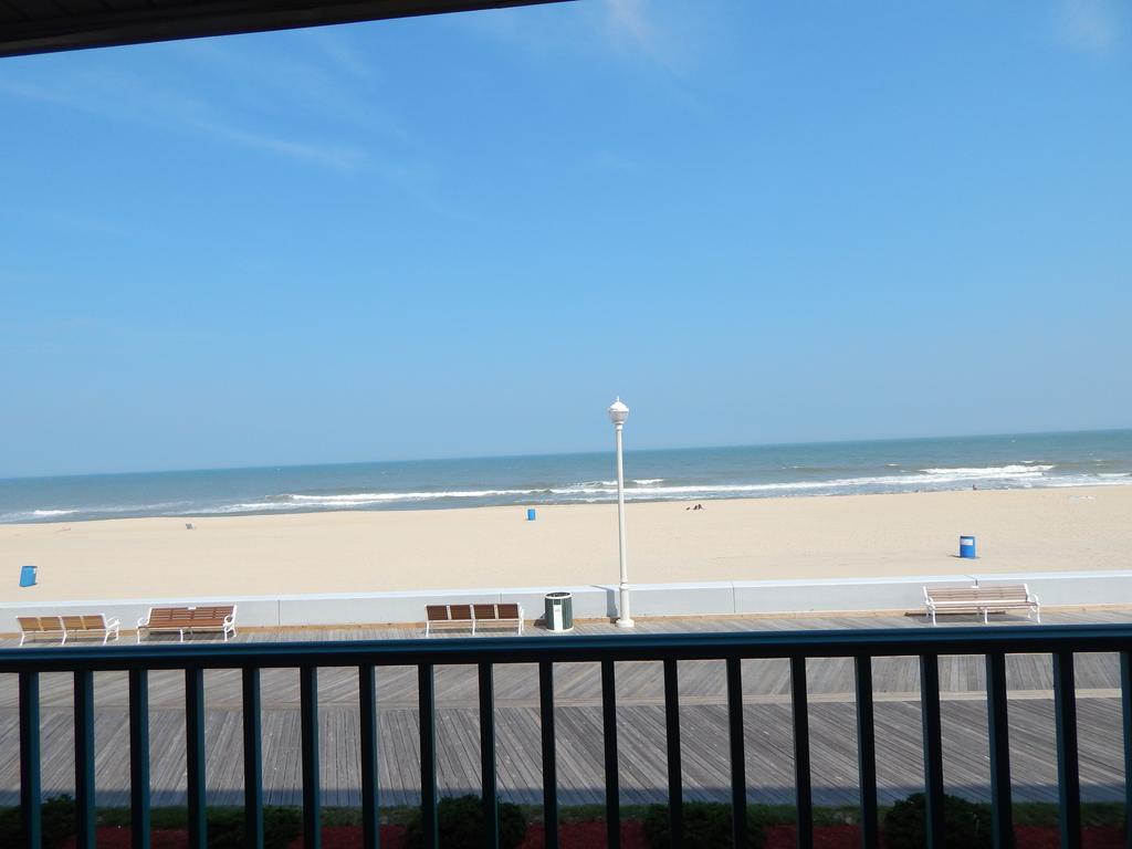 Howard Johnson By Wyndham Ocean City Oceanfront Exteriör bild
